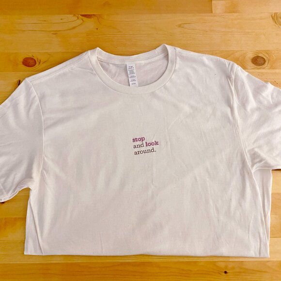 NEVER USED - Cream "Stop and look around" Tee - LuCo - Picture 2 of 3